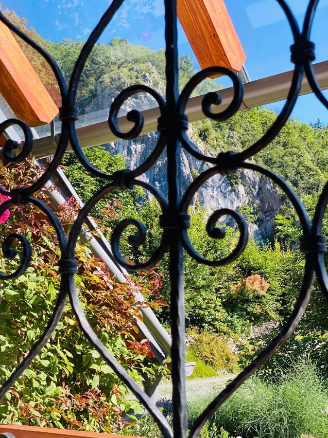 Guesthouse Sabine - Pr' Skminc Bohinjska Bela Buitenkant foto