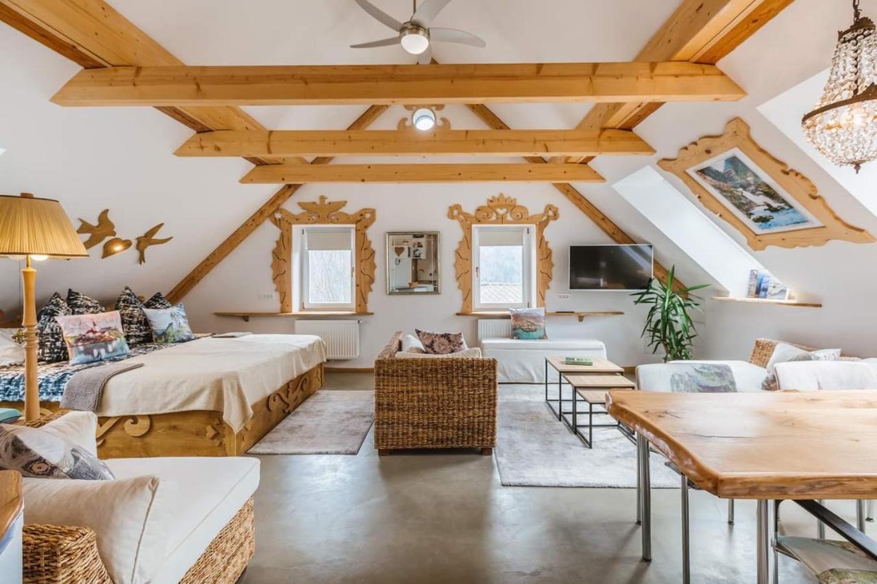 Guesthouse Sabine - Pr' Skminc Bohinjska Bela Buitenkant foto