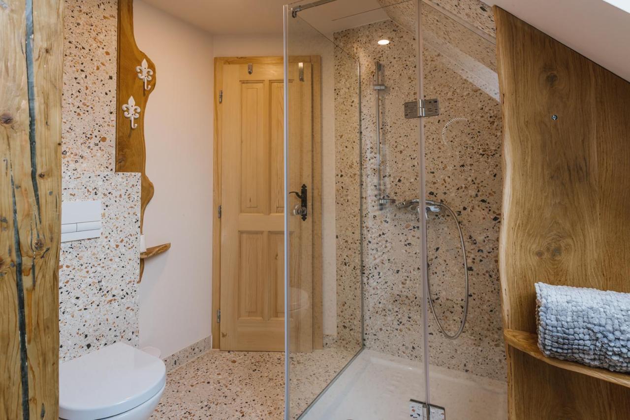 Guesthouse Sabine - Pr' Skminc Bohinjska Bela Buitenkant foto